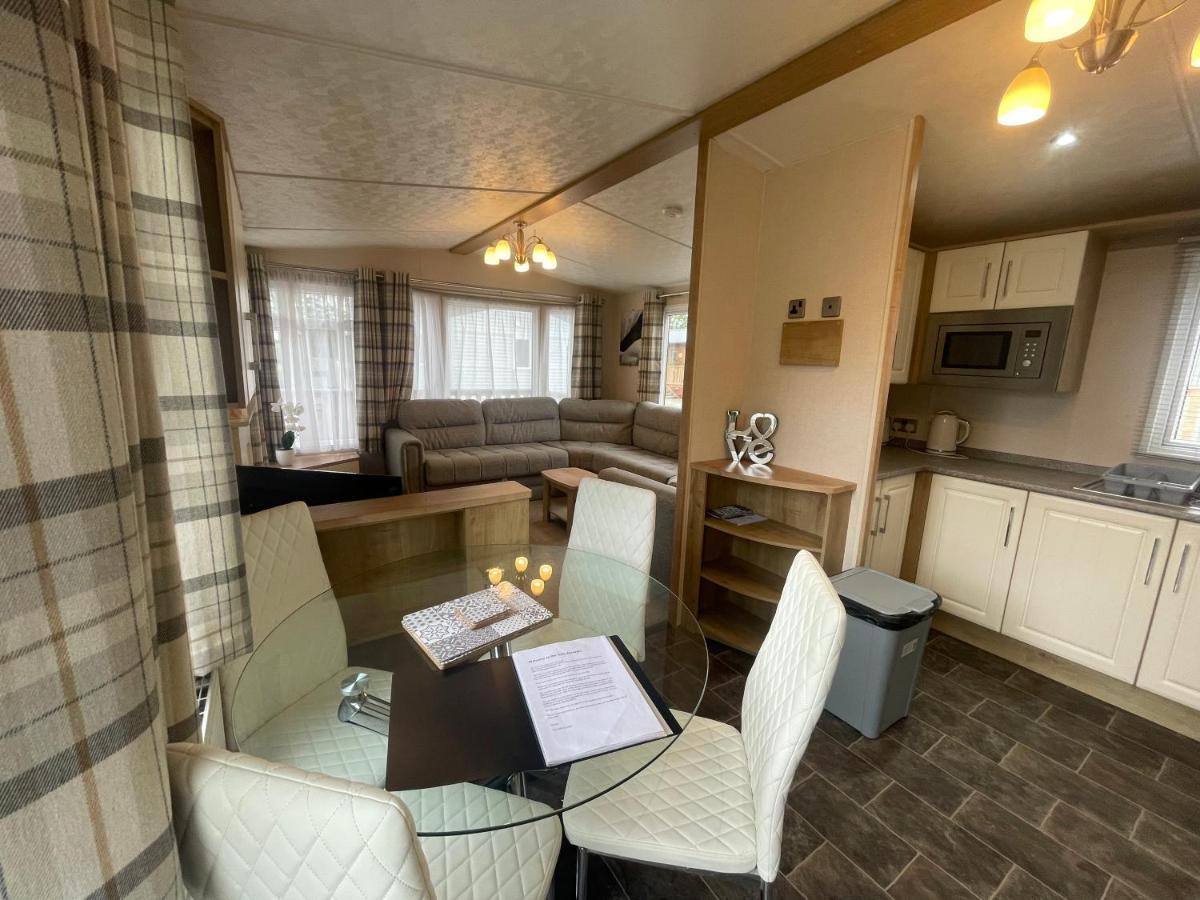 Two Bedroom Caravan At Lilliarsedge Jedburgh Exterior foto